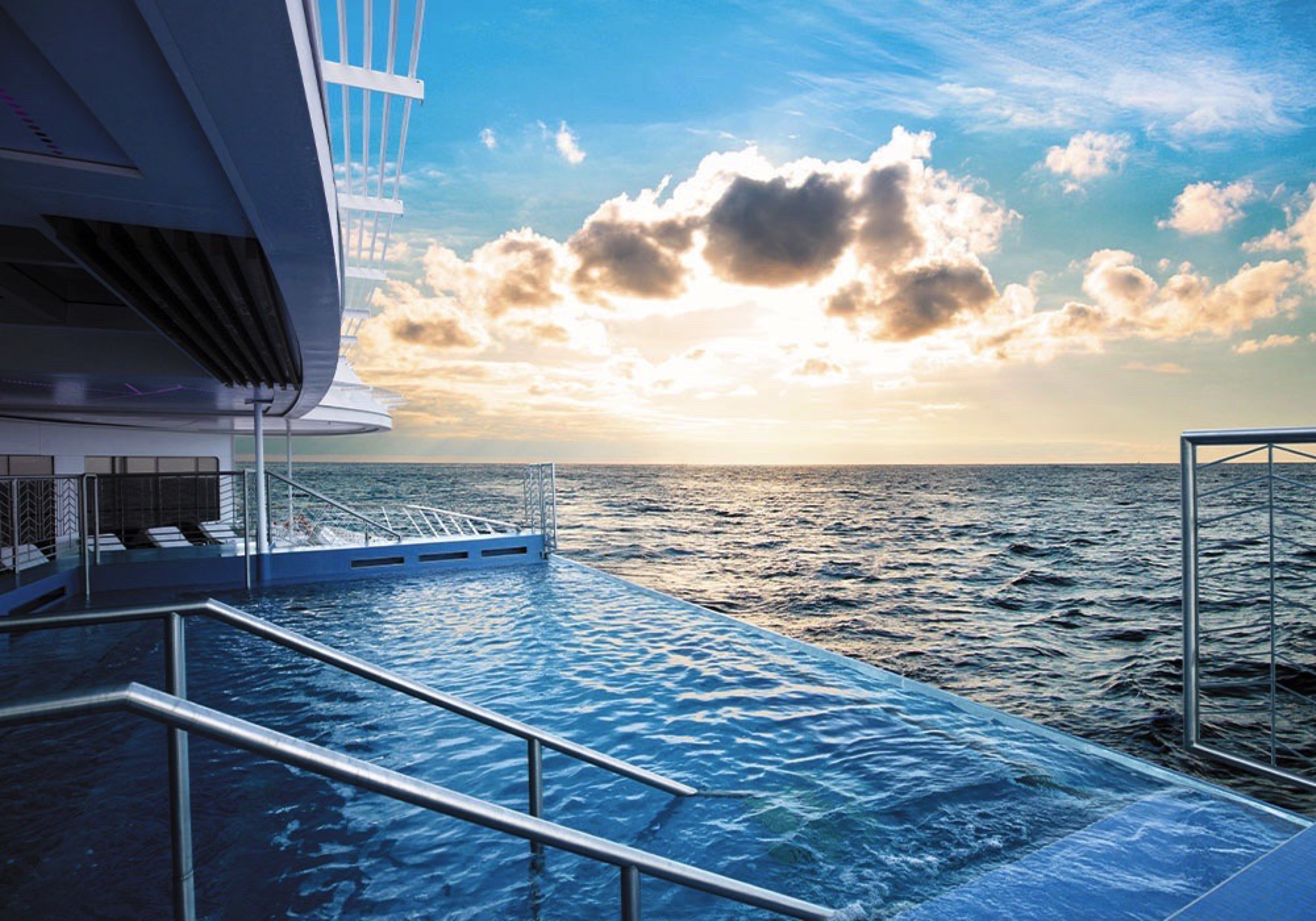 Seven Seas Splendor - Infinity-Edge Plunge Pool